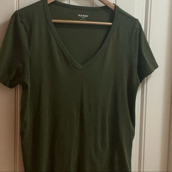 Old Navy Women's Olive Short Sleeve Tee - Picture 1 of 2